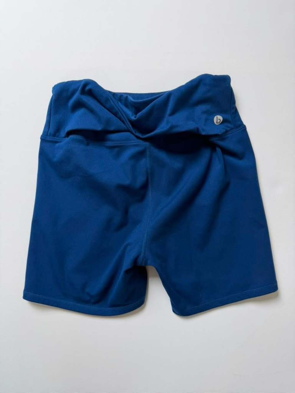 Cotton On Body Twist Back Women’s Athletic Bike Gym Shorts Blue Size Medium - Picture 3 of 8